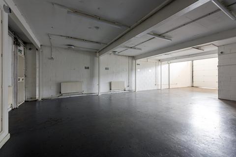 Warehouse to rent, Progress Way Croydon CR0 4XD