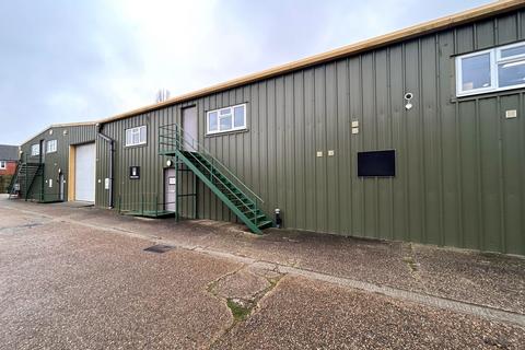 Warehouse to rent, Main Rd Great Leighs CM3 1QX