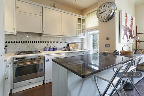 1 bedroom flat to rent, Redcliffe Gardens, London, SW10