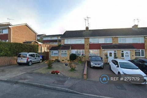 4 bedroom end of terrace house to rent, Keswick Avenue, Sittingbourne, ME10