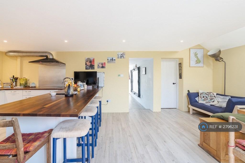 Exit Kitchen. Entry Fourth Bedroom/Study