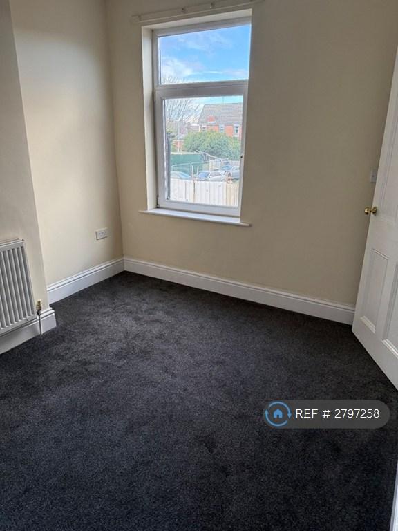 2nd Bedroom