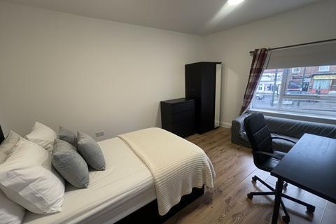 6 bedroom house to rent, Clifford Street - 6 bed, Radford NG7