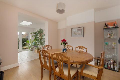 4 bedroom semi-detached house for sale, Douglas Avenue, Whitstable