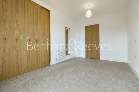 undefined, Barking Road, Canning Town E16