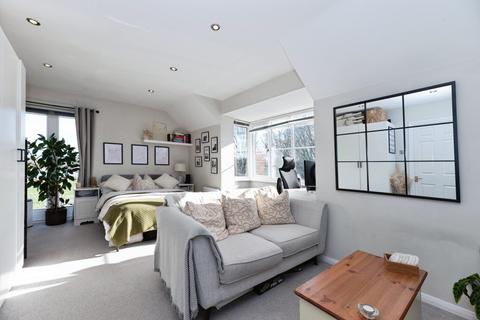 undefined, Monks Crescent, Addlestone, KT15