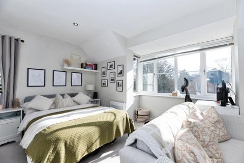 undefined, Monks Crescent, Addlestone, KT15
