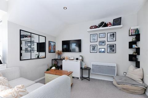 undefined, Monks Crescent, Addlestone, KT15