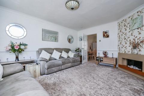 2 bedroom detached bungalow for sale, Beck Crescent, Mansfield, NG21