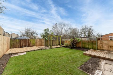 3 bedroom semi-detached house for sale, Cambridge Way, Otley LS21