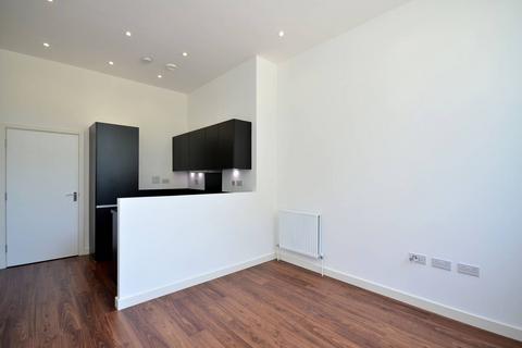 1 bedroom flat to rent, Great West Quarter, Brentford, TW8