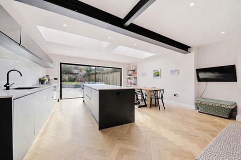 3 bedroom semi-detached house for sale, Fairfield Avenue, Tunbridge Wells TN2