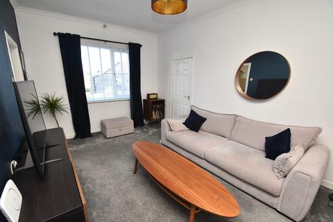 3 bedroom flat for sale, Innerwick Drive, Hillington, Glasgow. G52 2HY