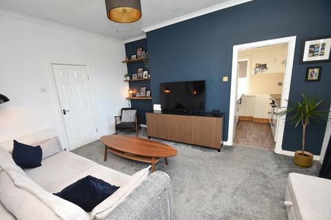 3 bedroom flat for sale, Innerwick Drive, Hillington, Glasgow. G52 2HY