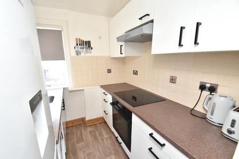 3 bedroom flat for sale, Innerwick Drive, Hillington, Glasgow. G52 2HY