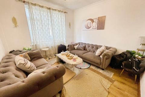 undefined, Davyhulme Road, Manchester M32