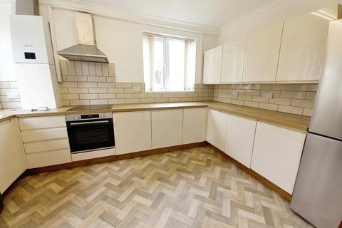 undefined, Davyhulme Road, Manchester M32