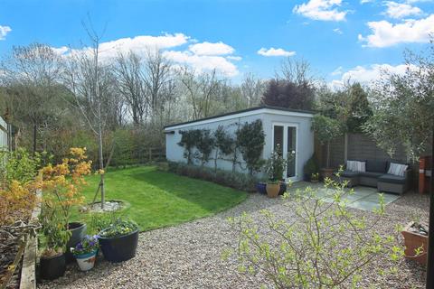 3 bedroom detached house for sale, MOLE ROAD, FETCHAM, KT22