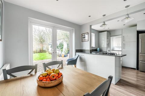 3 bedroom detached house for sale, MOLE ROAD, FETCHAM, KT22