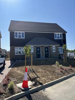 2 bedroom semi-detached house to rent, Edward Way, Polegate BN26