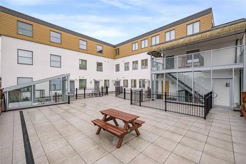 2 bedroom flat for sale, Upper Wickham Lane, Welling, Kent, DA16