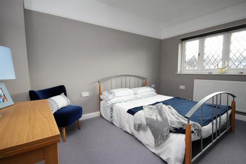 undefined, Beech Grove, Guildford