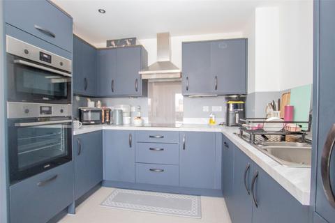 4 bedroom semi-detached house for sale, Cowleaze Path, Somerset BS29