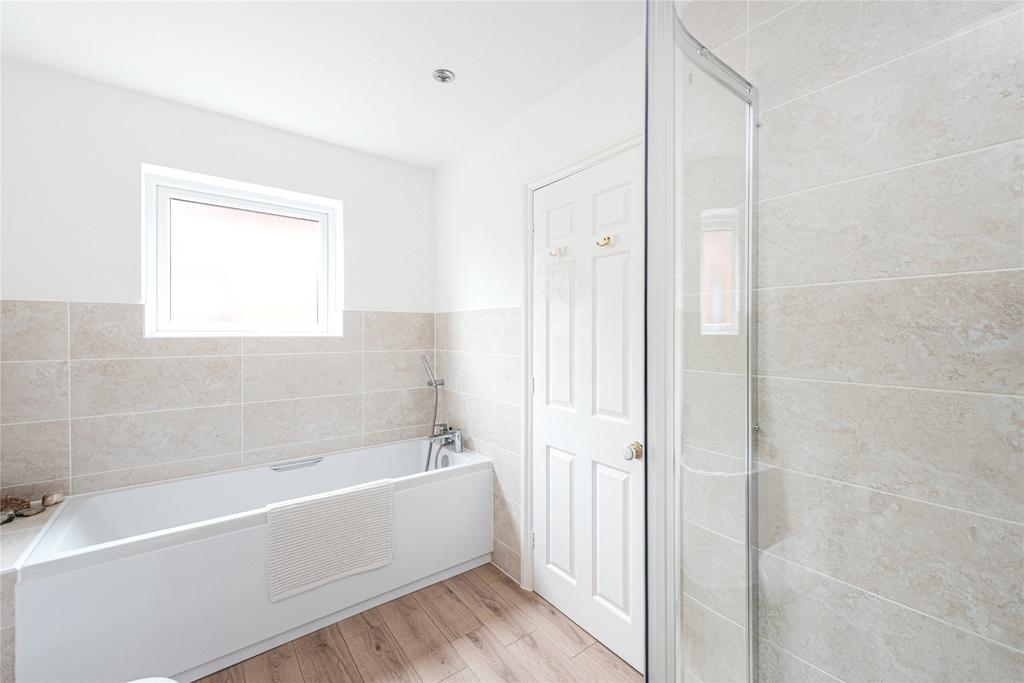En Suite Bathroom