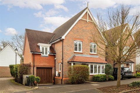 4 bedroom detached house for sale, Renfields, Haywards Heath