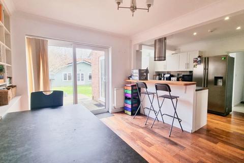 undefined, Horley, Surrey, RH6