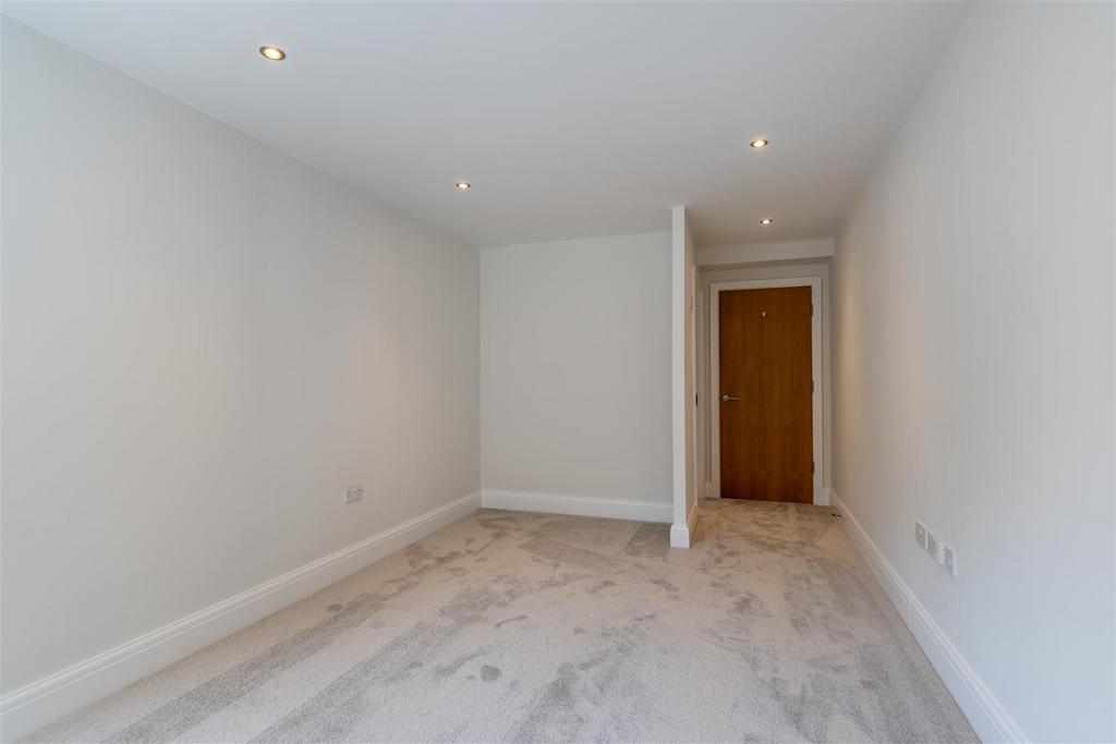 8 Petherton House-013.jpg