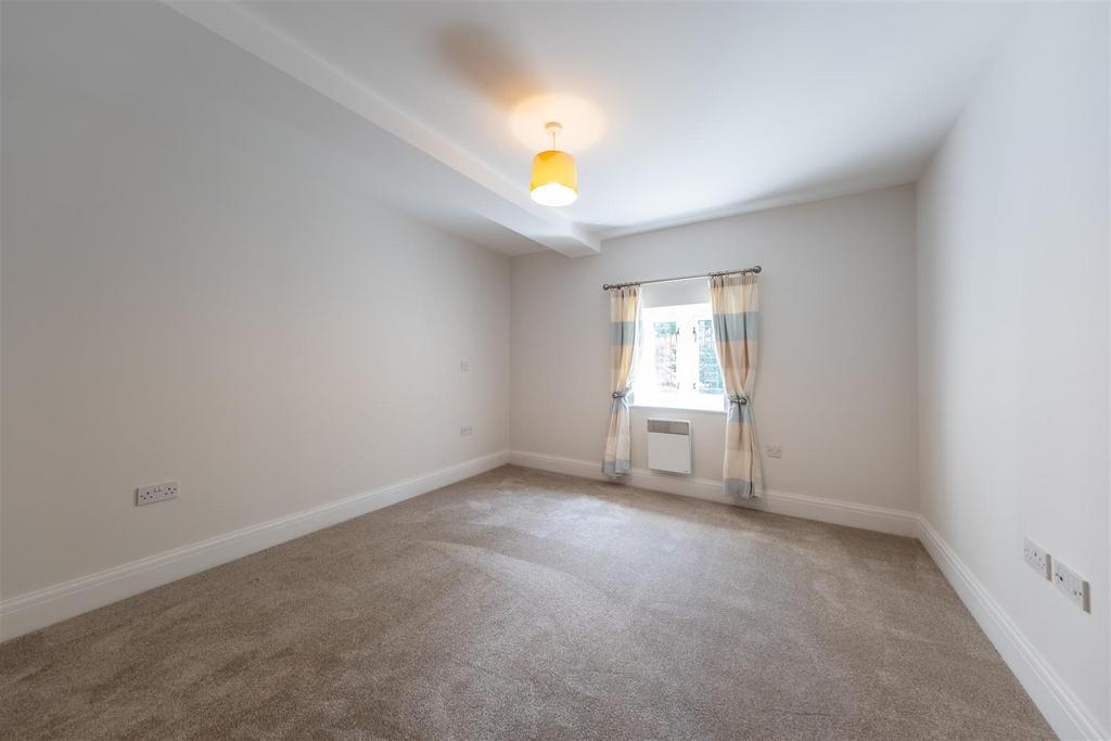 8 Petherton House-016.jpg