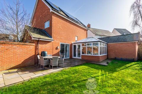 5 bedroom detached house for sale, Wisteria Drive, Wymondham, Norfolk, NR18