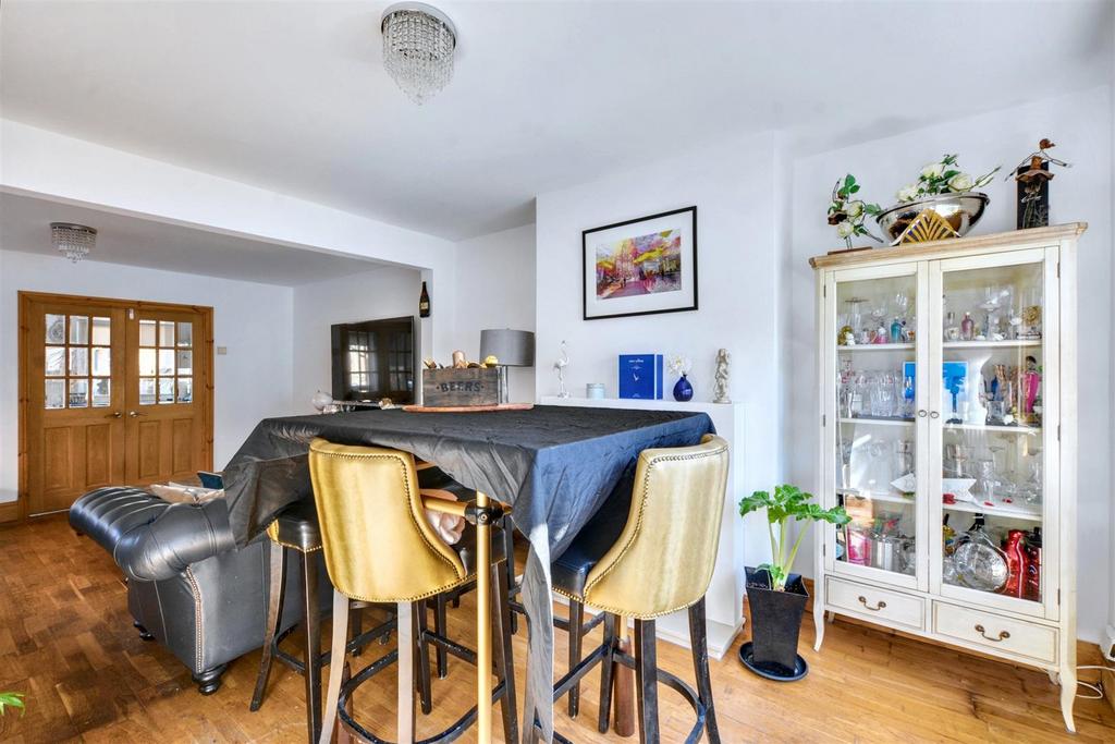 Dining Room 1.jpeg