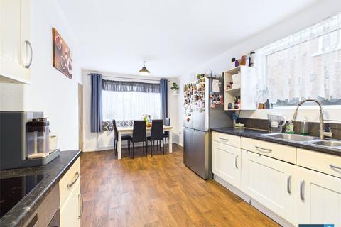 3 bedroom semi-detached house for sale, Laburnum Drive, Armthorpe, Doncaster, South Yorkshire, DN3