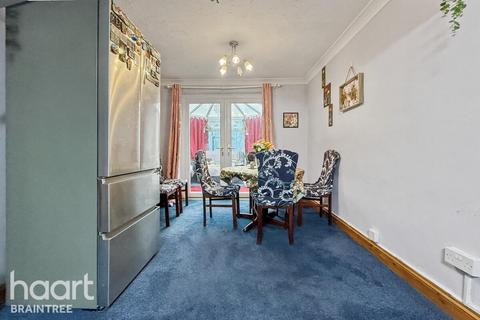 3 bedroom terraced house for sale, Stanes Road, Braintree