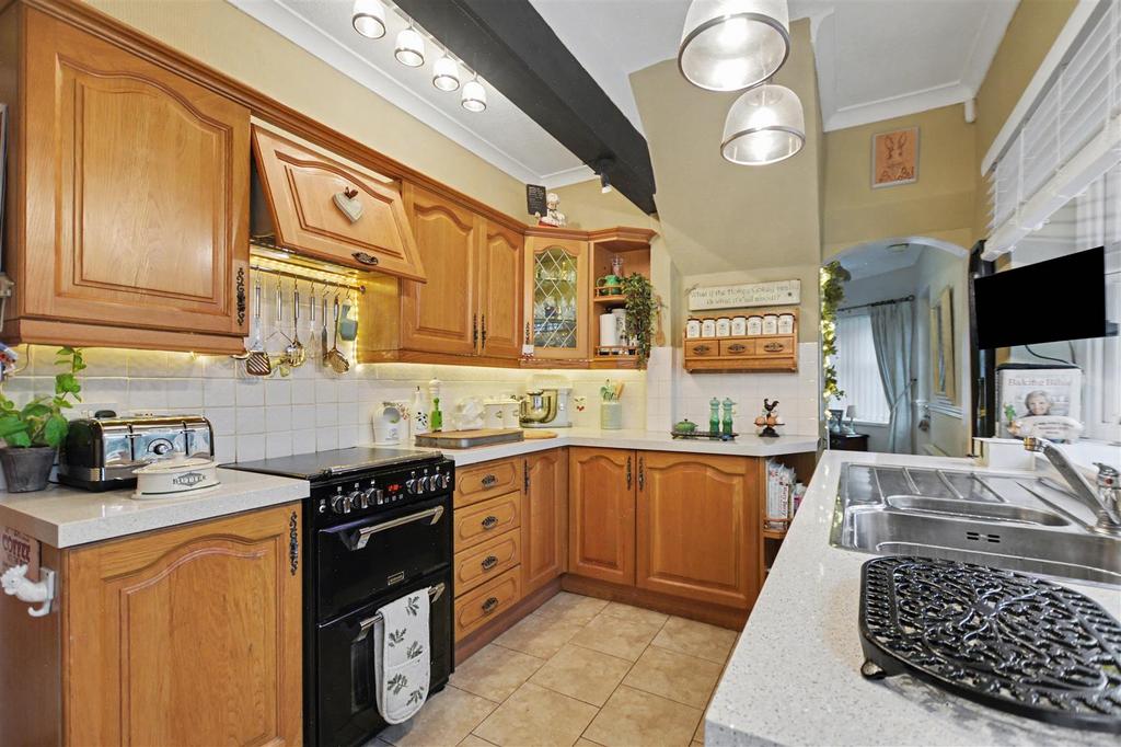 Kitchen 3.jpeg