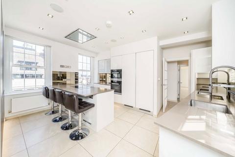 4 bedroom flat to rent, Berkeley Court, London NW1