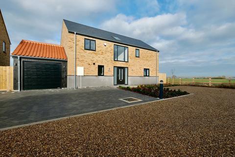 4 bedroom detached house for sale, Manor Farm, Wennington, Huntingdon, PE28