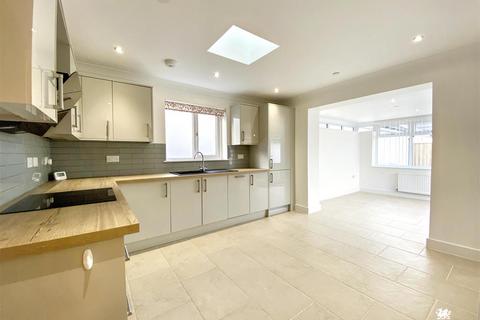 undefined, Llys y Felin, Kidwelly