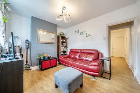 2 bedroom terraced house for sale, Gillingham Road, Gillingham