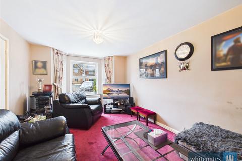 5 bedroom detached house for sale, Crestwood Close, Bradford, West Yorkshire, BD5