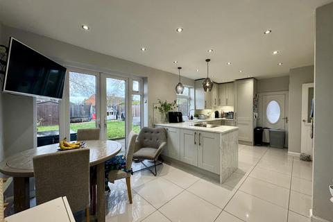 3 bedroom semi-detached house for sale, Gauden Road, Stourbridge