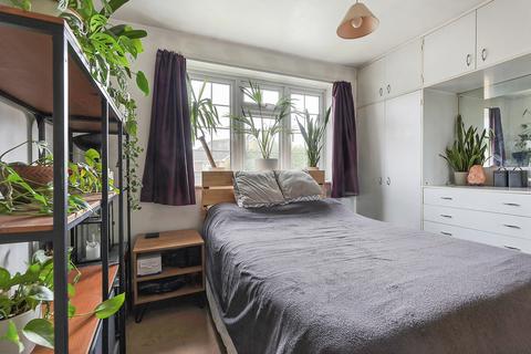 5 bedroom detached house for sale, Grattons Drive, Crawley, West Sussex, RH10