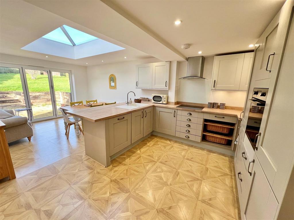 Kitchen & Dining Room 2