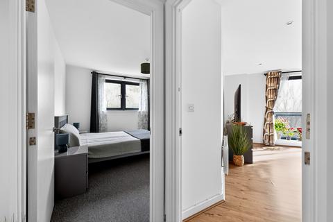 2 bedroom apartment for sale, Chapter Way, London, SW19