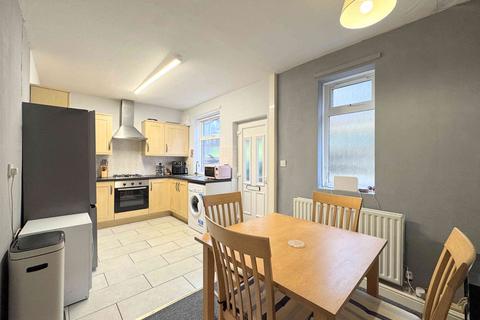 2 bedroom townhouse for sale, Jubilee Terrace, Sowerby Bridge HX6