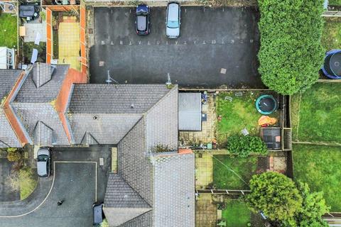 2 bedroom end of terrace house for sale, Lowther Crescent, St. Helens, WA10