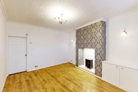 2 bedroom end of terrace house to rent, Church Street, Westhoughton, BL5