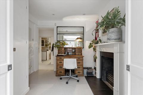 2 bedroom apartment for sale, Goldhawk Road, Hammersmith, London, W12